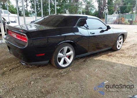 2008 Dodge Challenger Srt8 z USA, uszkodzony, nr VIN 2B3LJ74WX8H290046